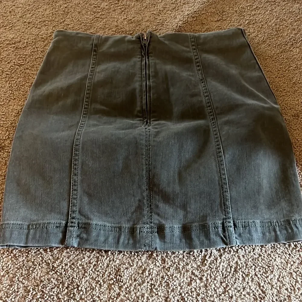 Free people size‎ 6 grey skirt